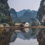 Casa blanca entre dos acantilados - Vietnam